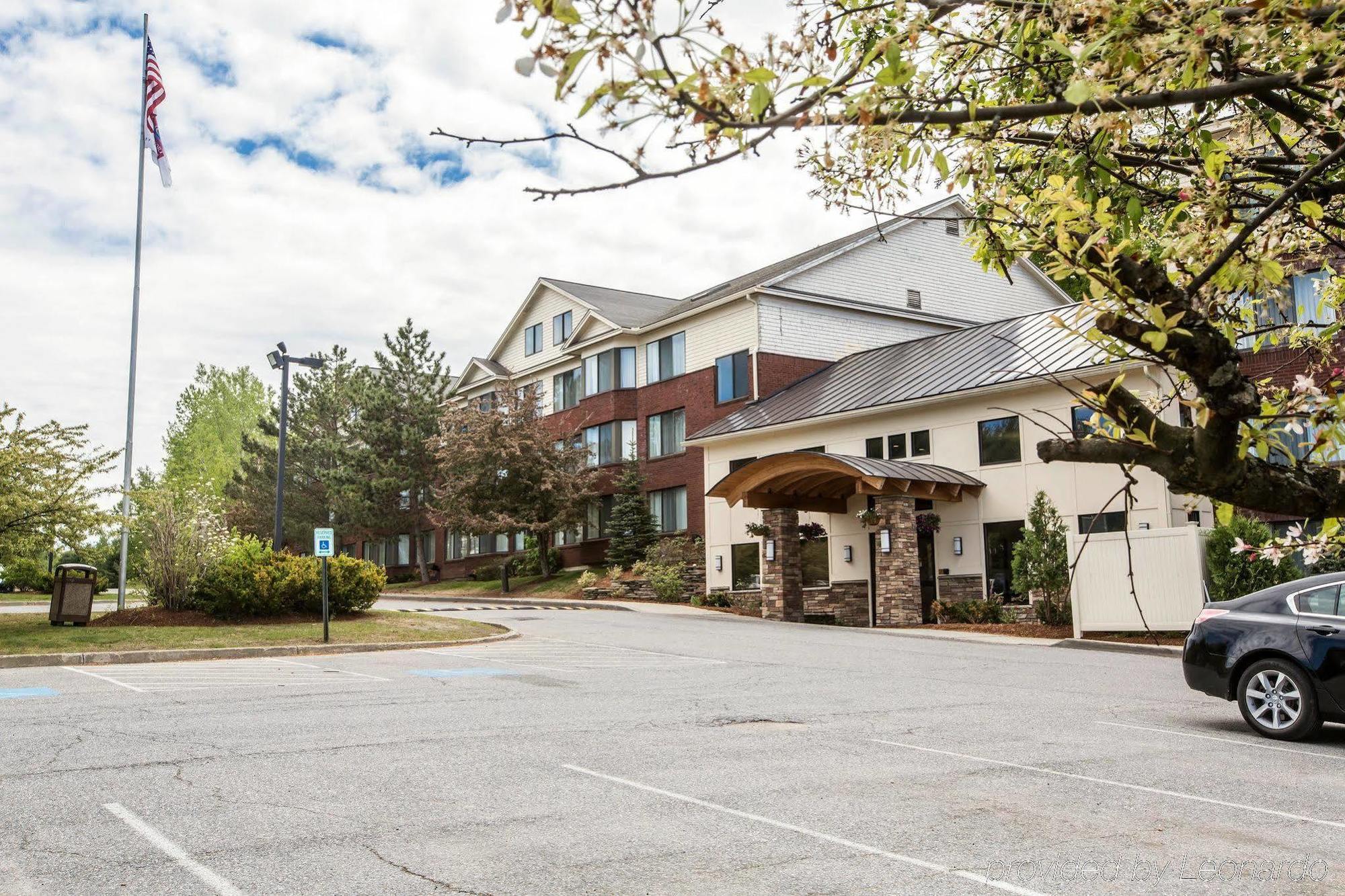 Comfort Suites South Burlington Near University Экстерьер фото