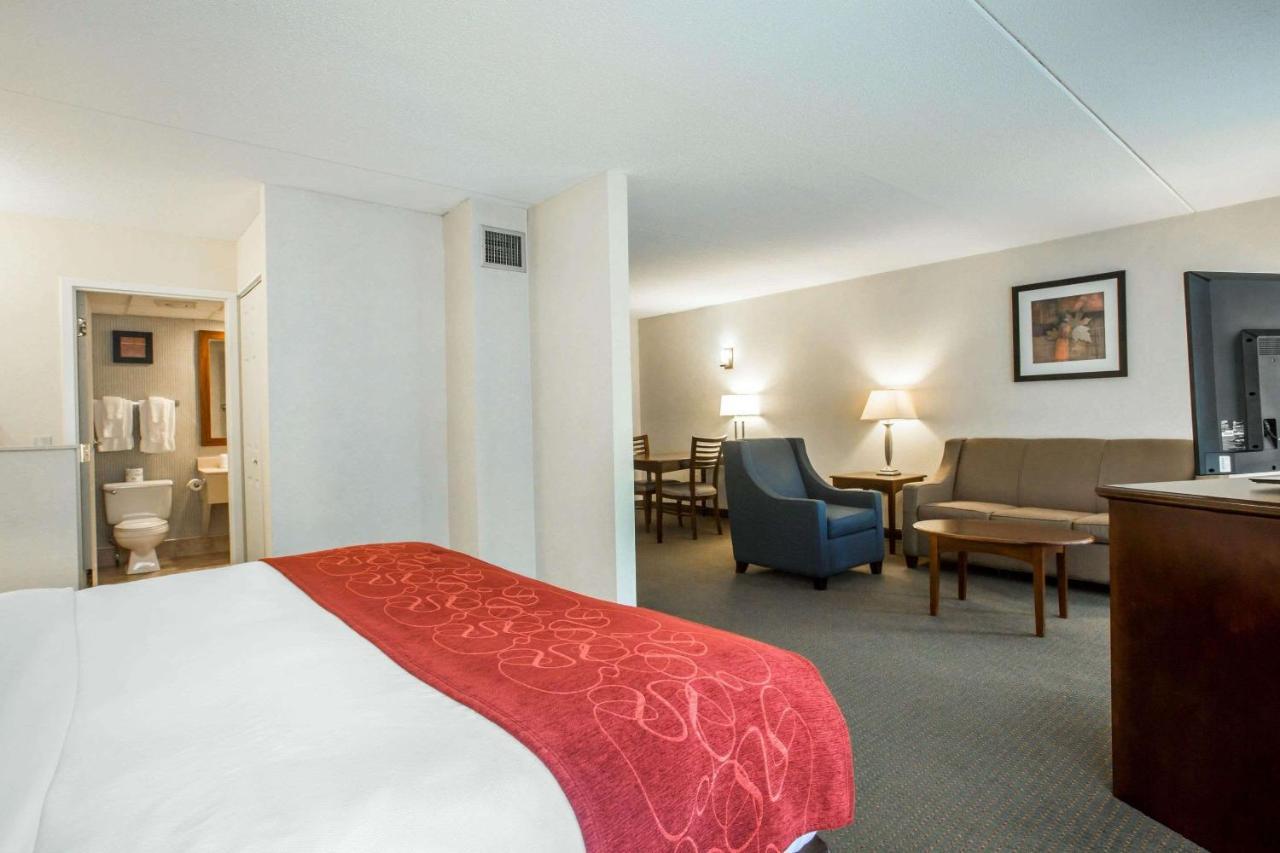Comfort Suites South Burlington Near University Экстерьер фото